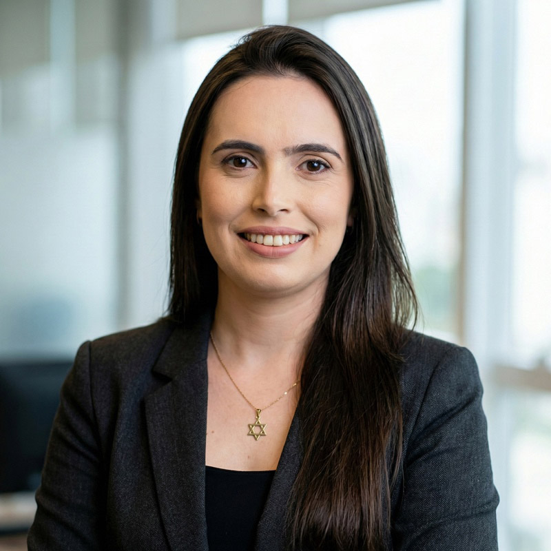 Jaqueline Mara, Analista de Negócios